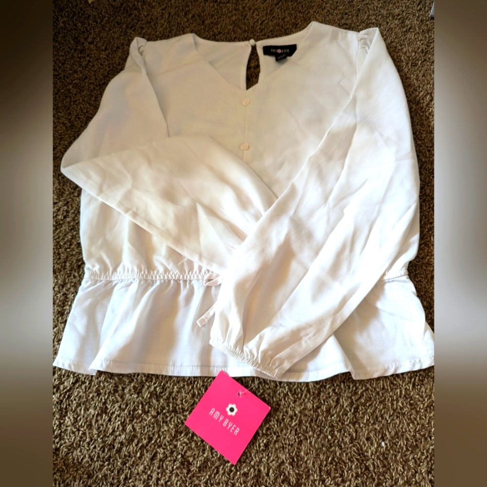 Girls New with tags Ann Byer blouse white long sleeved Size 16